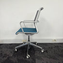Used Senator Circo Mesh Meeting Chair