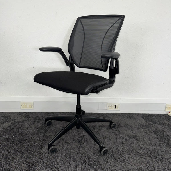 Used Humanscale Diffrient World
