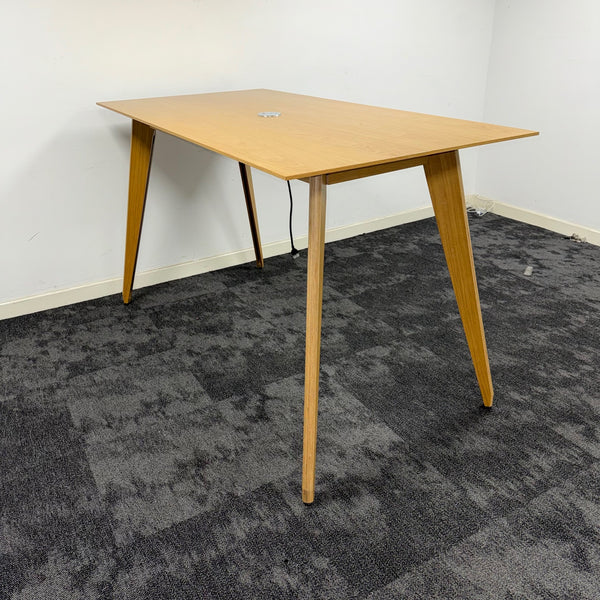 Used High Table with Central Power