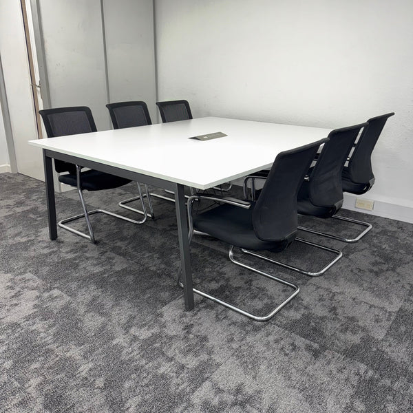 Used Herman Miller Meeting Table with Connection MY Chairs Bundle