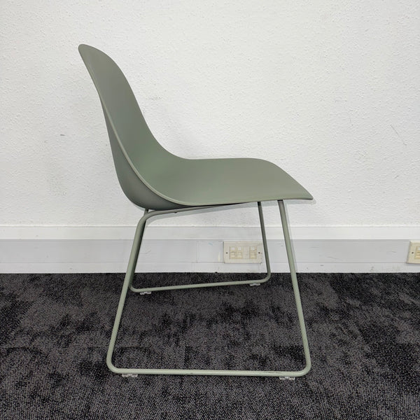 Used Muuto Canteen Set