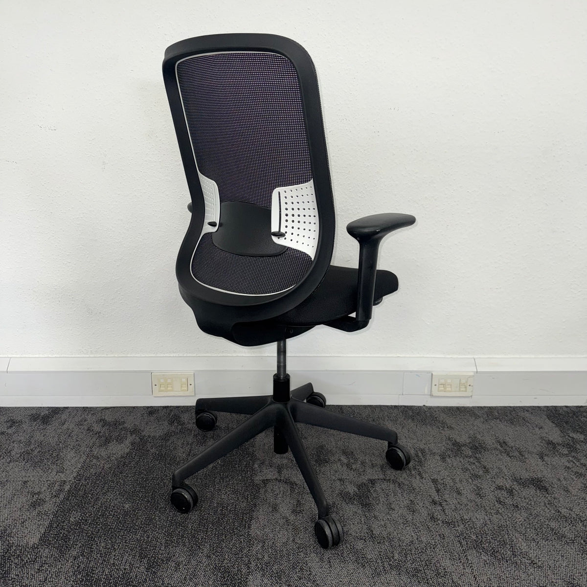 Used Orangebox DO Task Chair - White Lumbar