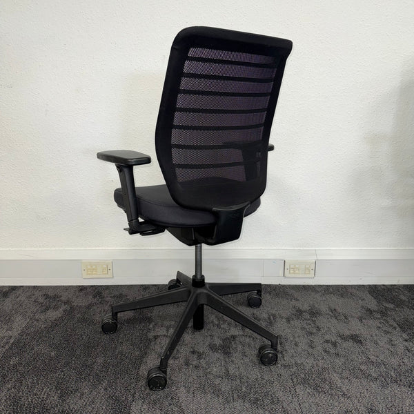 Used Senator Fuse Mesh Task Chair