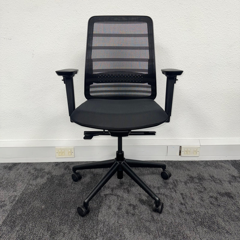 Used Koplus Tonique Black Mesh Office Chair