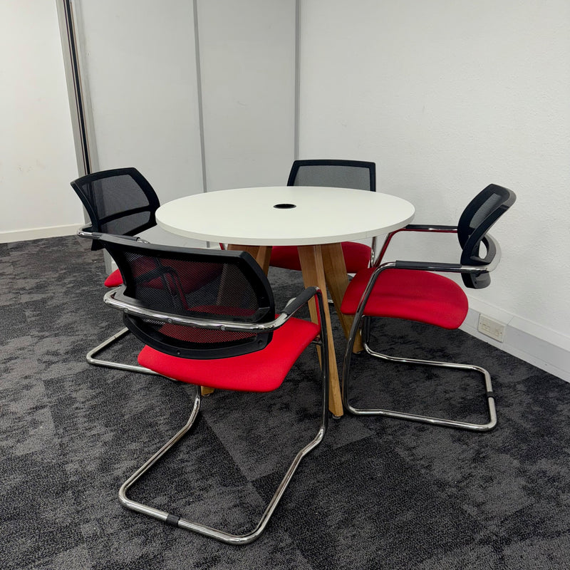 Used Meeting Table Set with 4 Mesh Meeting Chairs