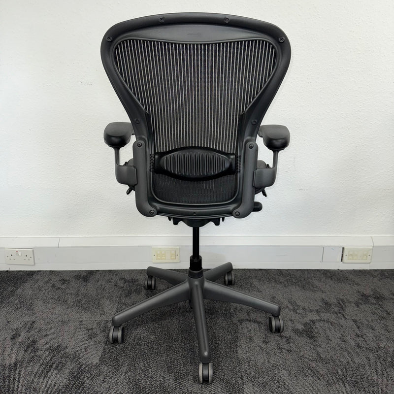 Used Standard Herman Miller Aeron Size B Graphite