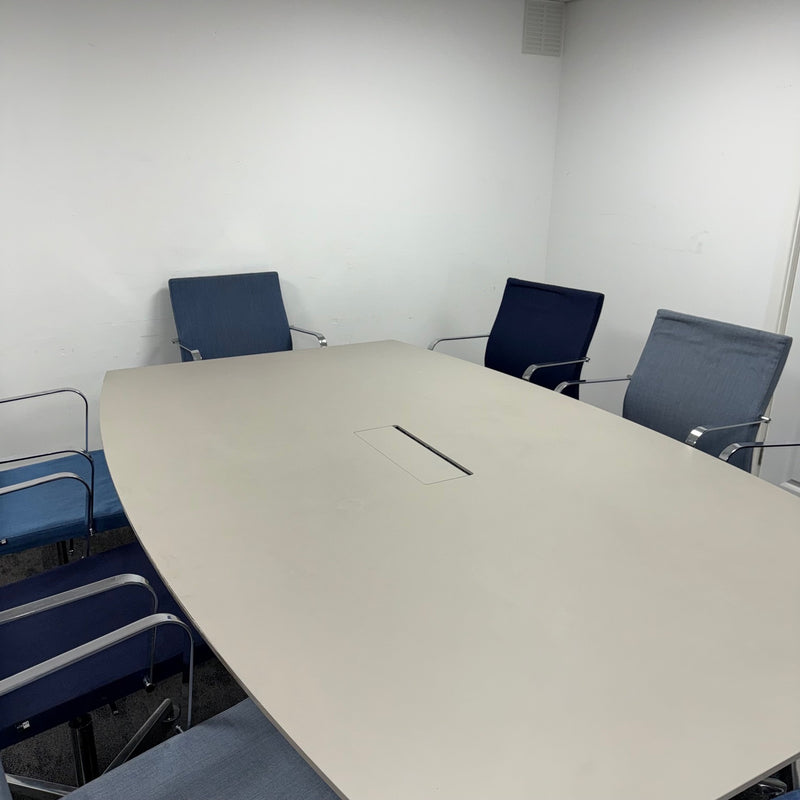 Used Viasit Pure Meeting Table and Chairs Set with Power