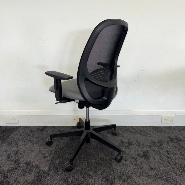 Used Nowy Styl SOHOS Mesh Task Chair