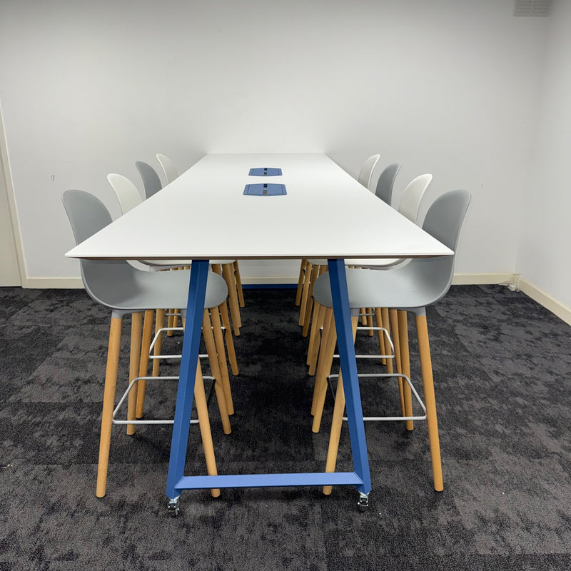 Used Frovi Relic High Table Meeting/Breakout Set