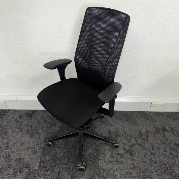 Used Kinnarps 5000 Mesh Fully Adjustable Task Chair