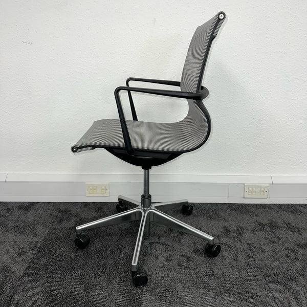 Used Verco Flux Mesh Chair