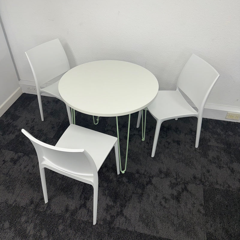 Used Canteen Set with 3 Chairs and Round Table
