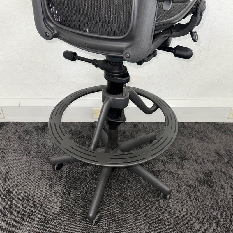 Used Herman Miller Aeron Draftsman Chair Full Spec