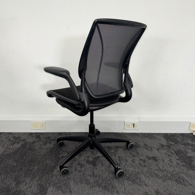 Used Humanscale Diffrient World