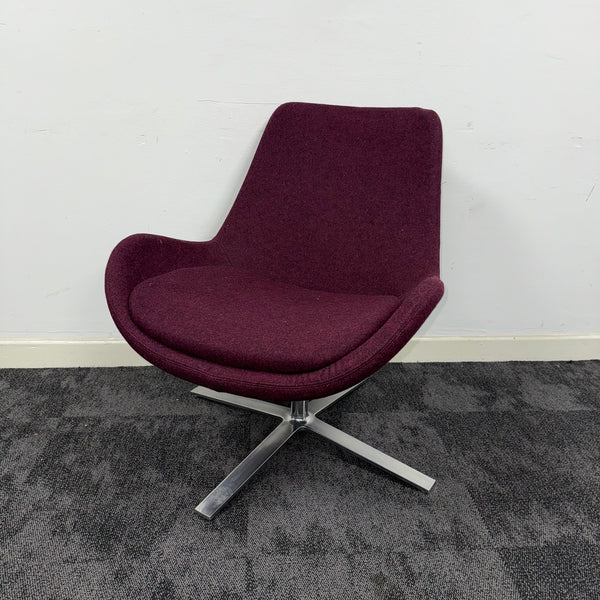 Used Orangebox AVI 01 Swivel Breakout Chair
