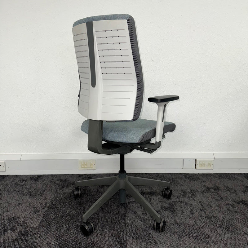 Used Senator Freeflex Fully Adjustable Task Chair