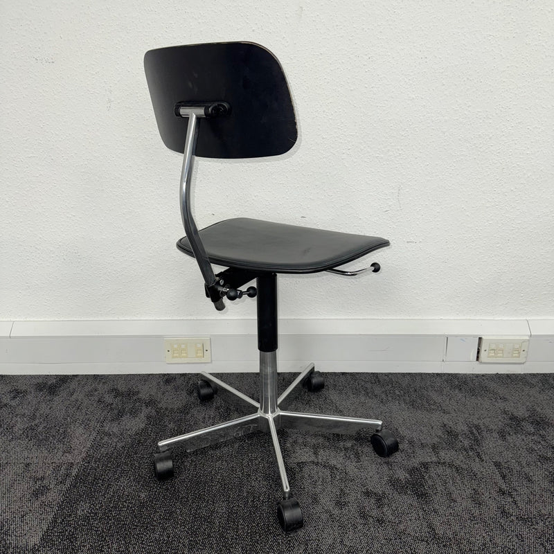 Used Engelbrechts Kevi 2533 Swivel Chair with Leather Seat