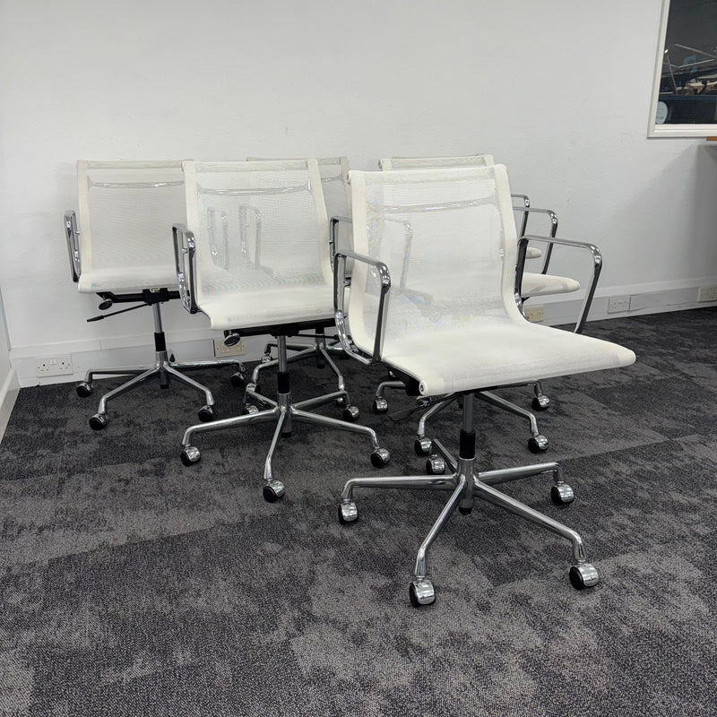 SET OF 6 - Original White Mesh EA-117 Office Chair by Charles Eames for Vitra