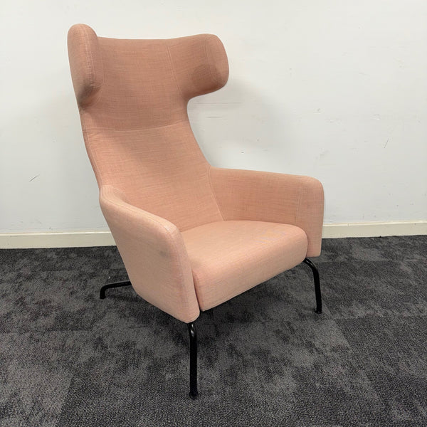 Used Softline Wing Armchair Breakout Set