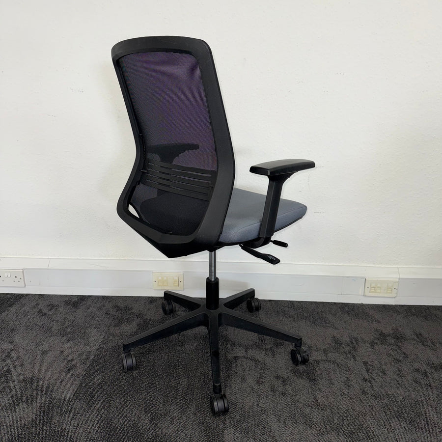 Used Elite Vida Mesh Task Chair
