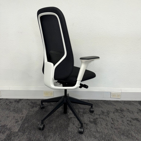 Used Bestuhl B22 Mesh Task Chair