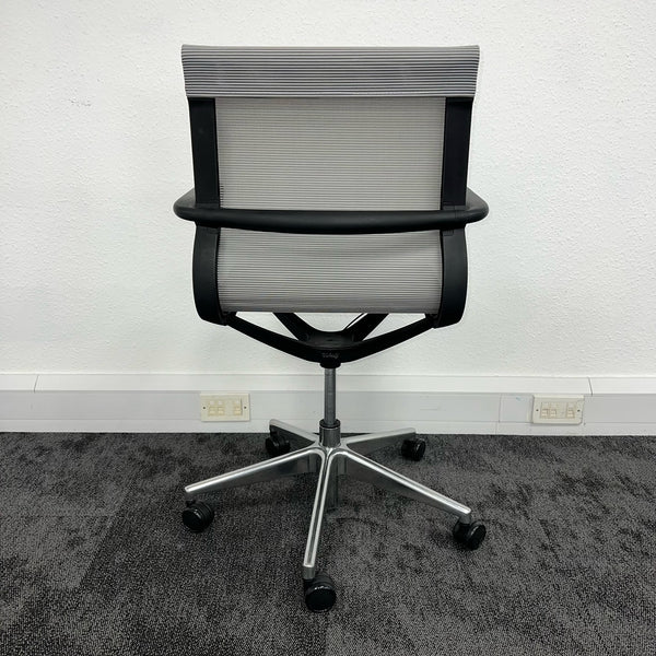 Used Verco Flux Mesh Chair