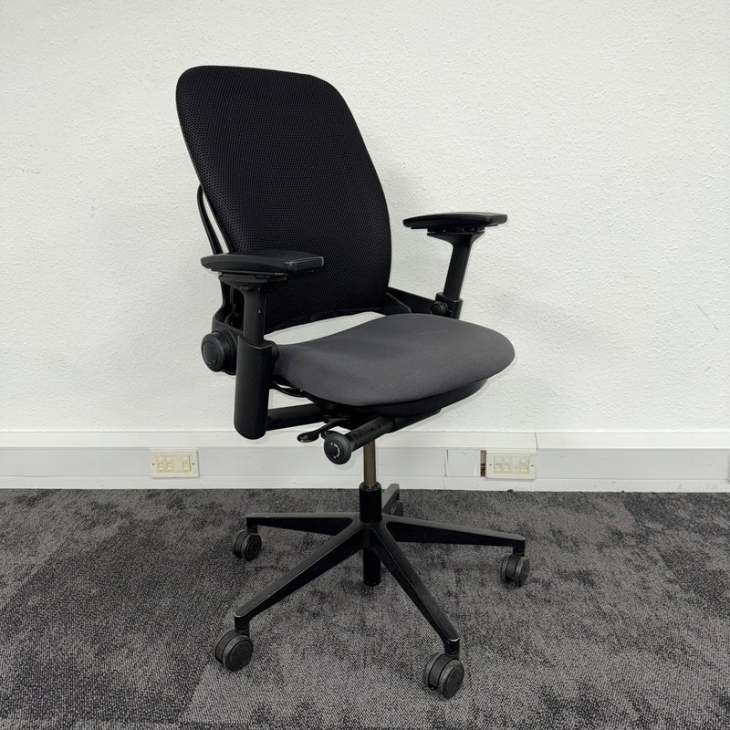 Used Steelcase Leap V2 Task Chair