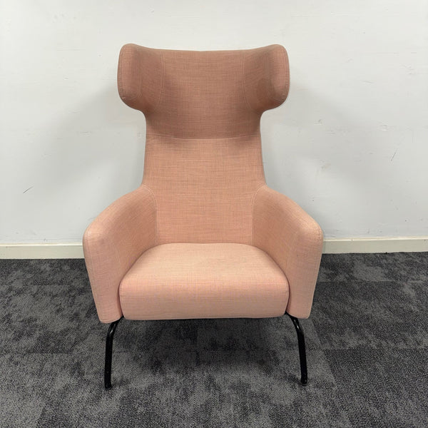 Used Softline Wing Armchair Breakout Set