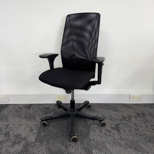 Used Kinnarps 5000 Mesh Fully Adjustable Task Chair