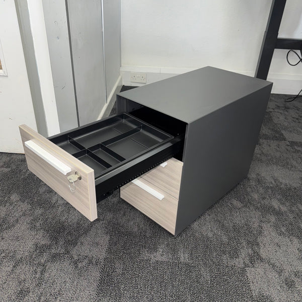 Used Steelcase Migration Electric Sit Stand Bench Bundle