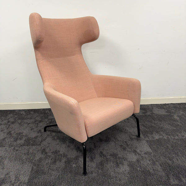 Used Softline Wing Armchair Breakout Set