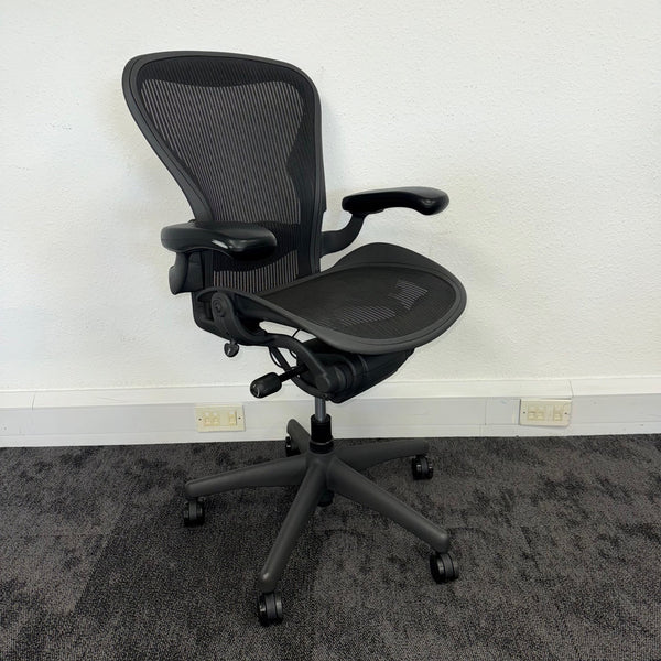 Used Herman Miller Aeron Full Spec - Size B Graphite