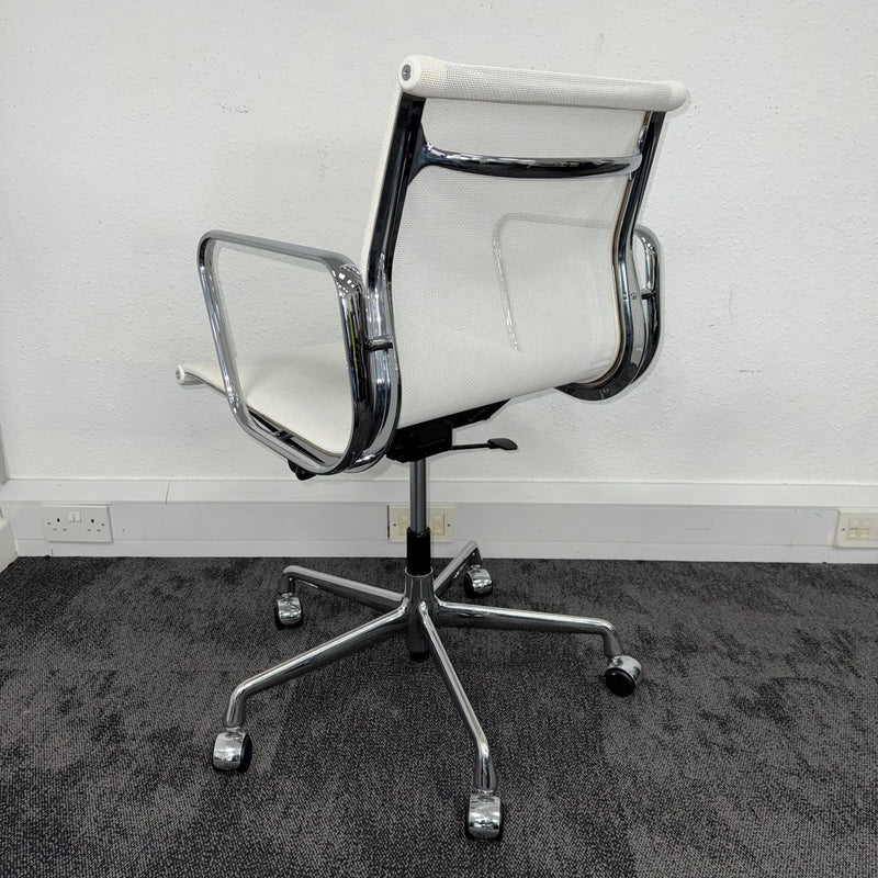Original White Mesh EA-117 Office Chair by Charles Eames for Vitra