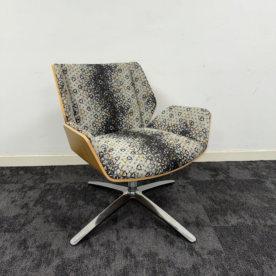 Used Boss Design Kruze Swivel Armchair