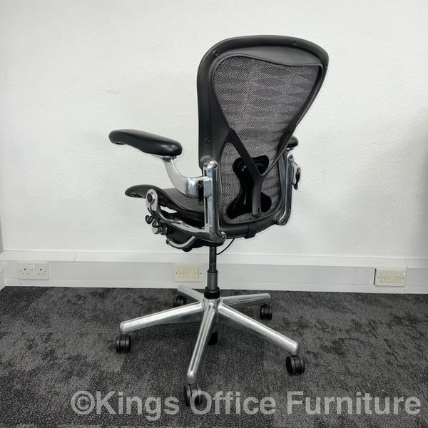 Aeron mesh deals chair