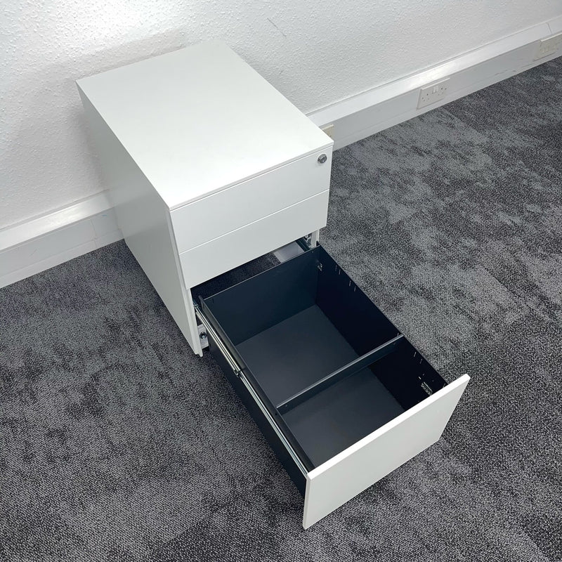Used Triumph White Steel 3 Draw Mobile Pedestal