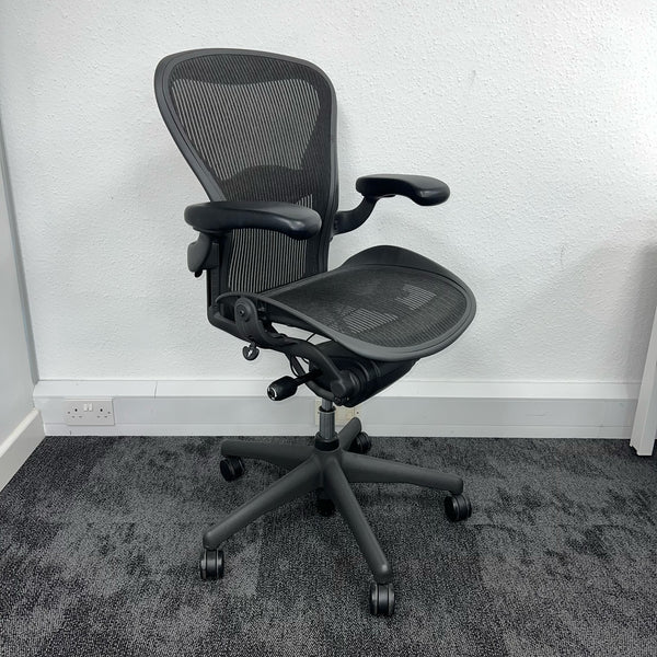 Used Herman Miller Aeron Graphite Full Spec with Lumbar Size B